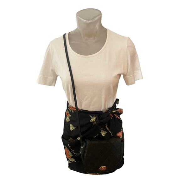 AKRIS Punto Ivory Keyhole Cutout Tee T-Shirt Top Size 6 MINIMALIST LUXURY CASUAL - Picture 3 of 10